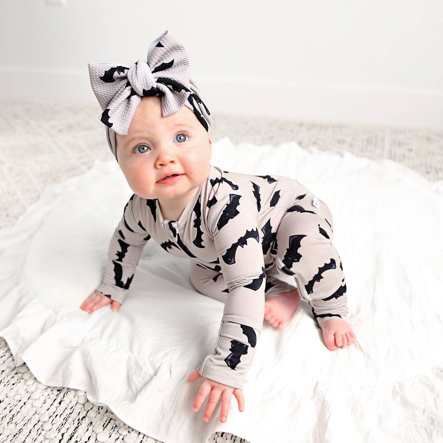 Gray Bats Zip Bamboo Halloween Sleepies