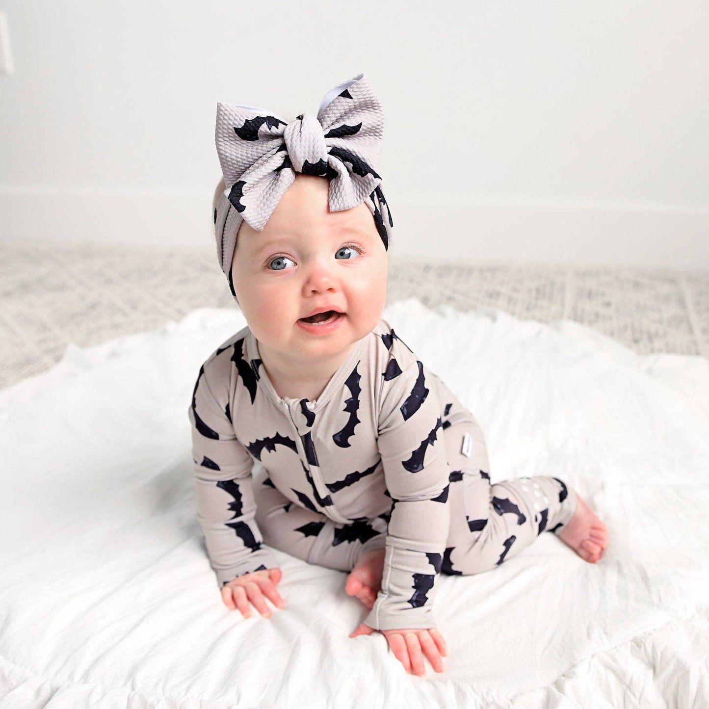 Gray Bats Zip Bamboo Halloween Sleepies