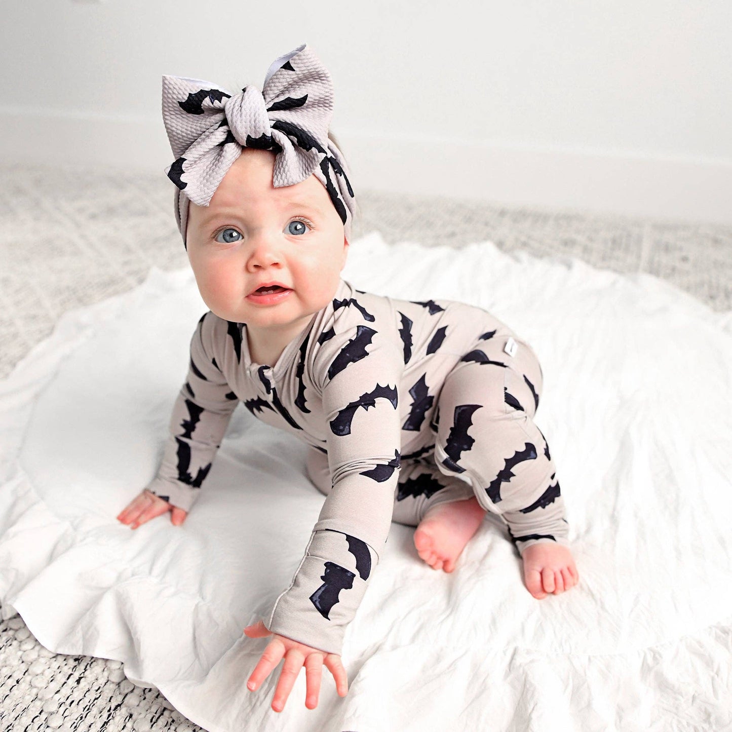 Gray Bats Zip Bamboo Halloween Sleepies