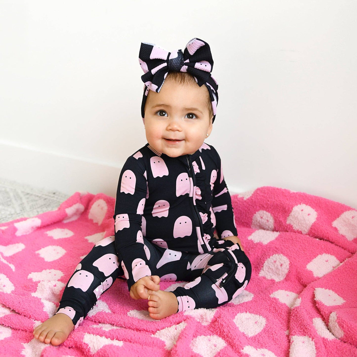 Shade Black Ghost RUFFLE ZIP