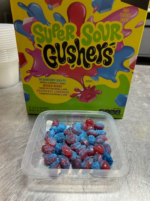Powder coated Super Sour Gushers : Sour Lemonade