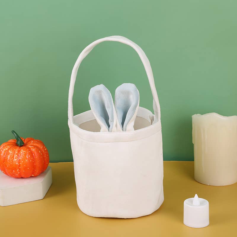 Small Easter Basket: White&blue