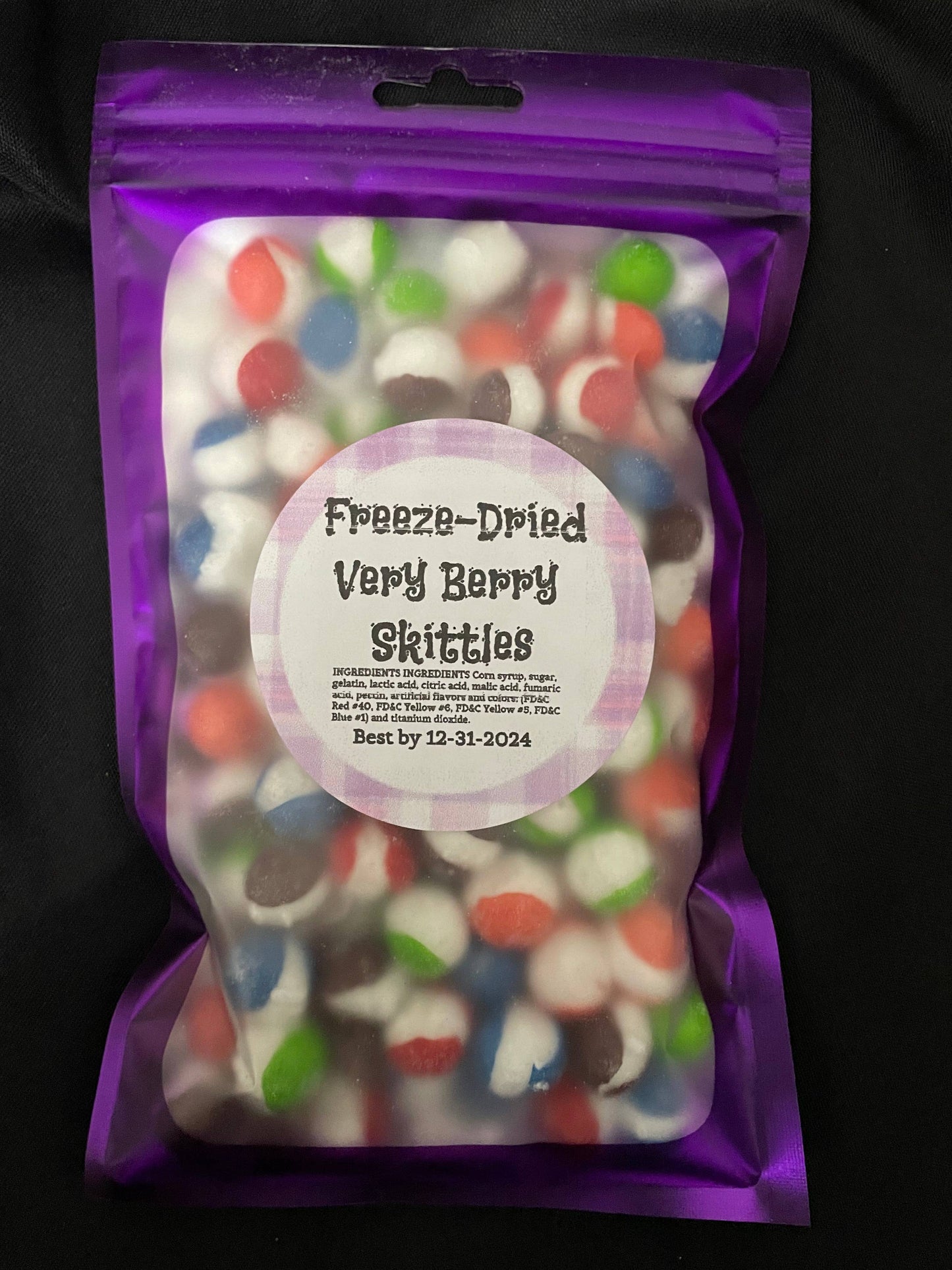 Freeze dried candy Skittles : Very berry