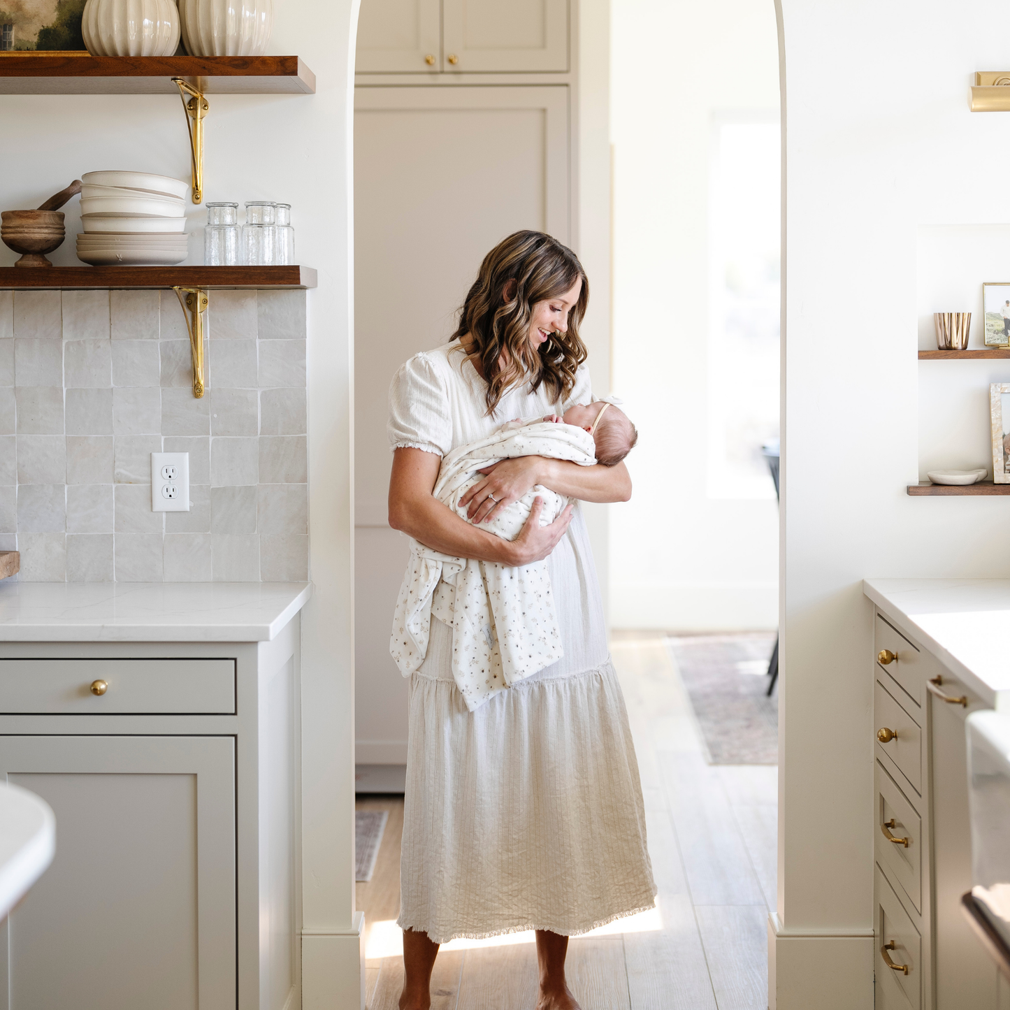 Saranoni - MINKY STRETCH RECEIVING BLANKETS: Florals