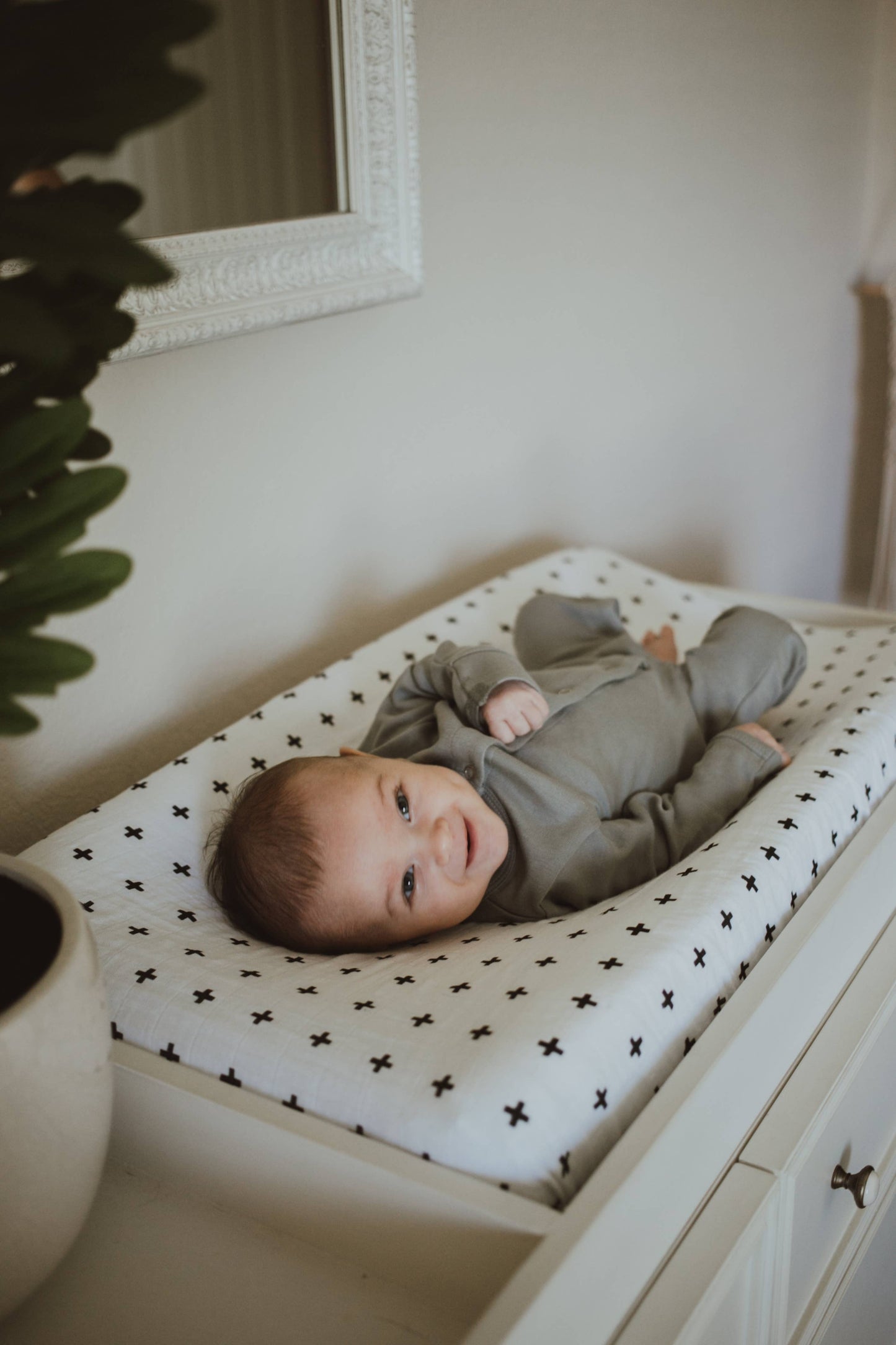 Organic Changing Pad Cover - Swiss Cross