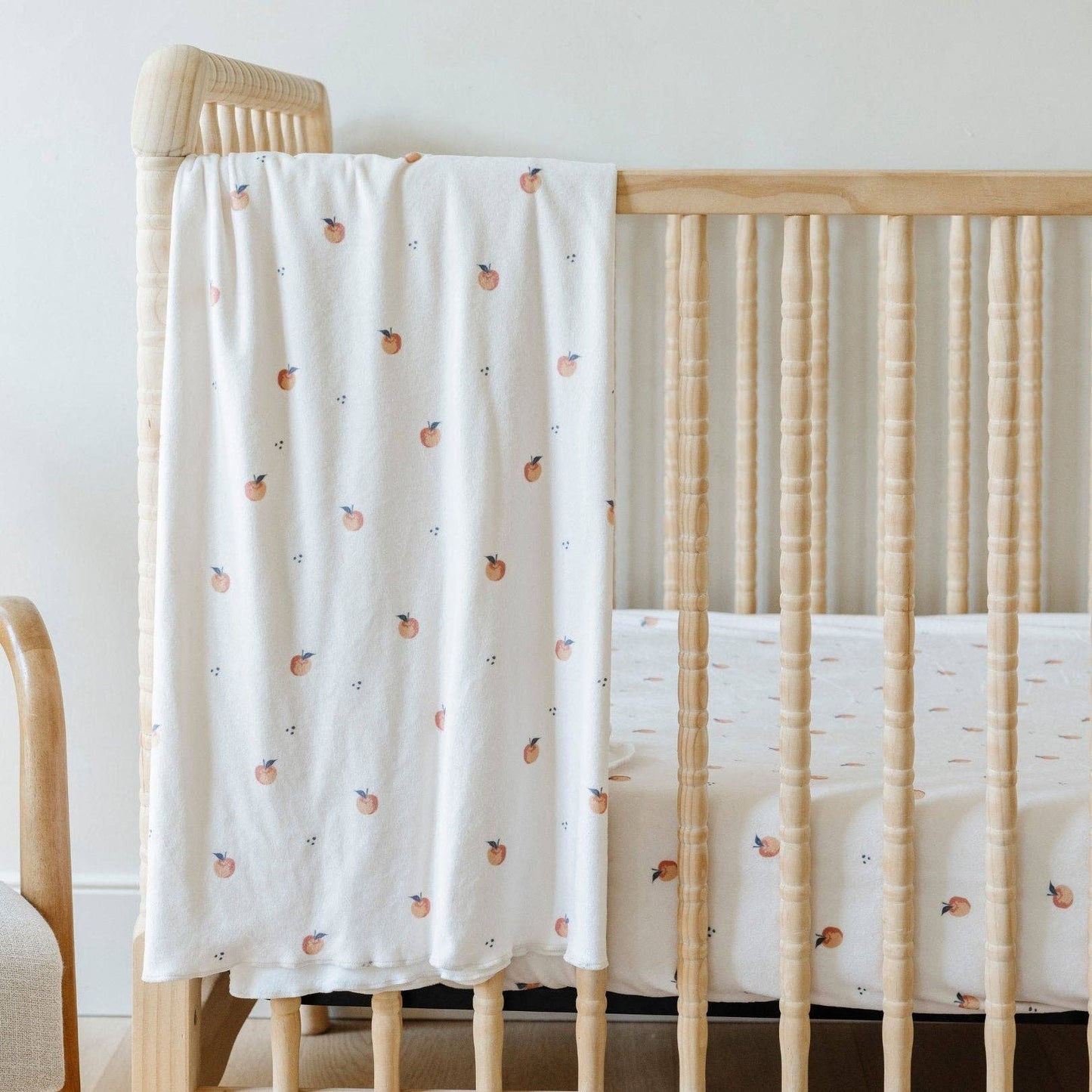 Saranoni - MINKY STRETCH LUXE SWADDLE/BLANKET: Apple