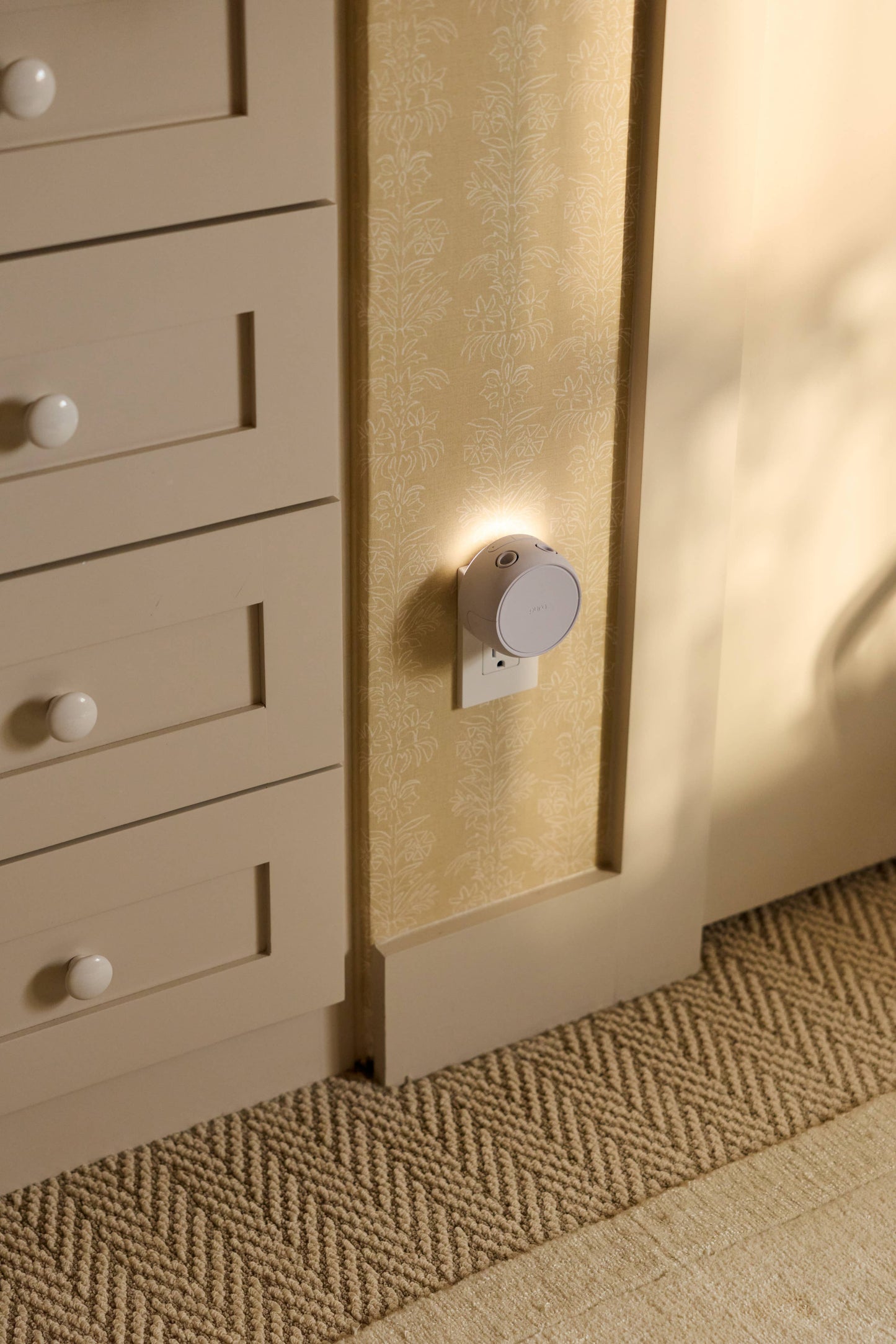 Pura Home™ Smart Home Fragrance Diffuser