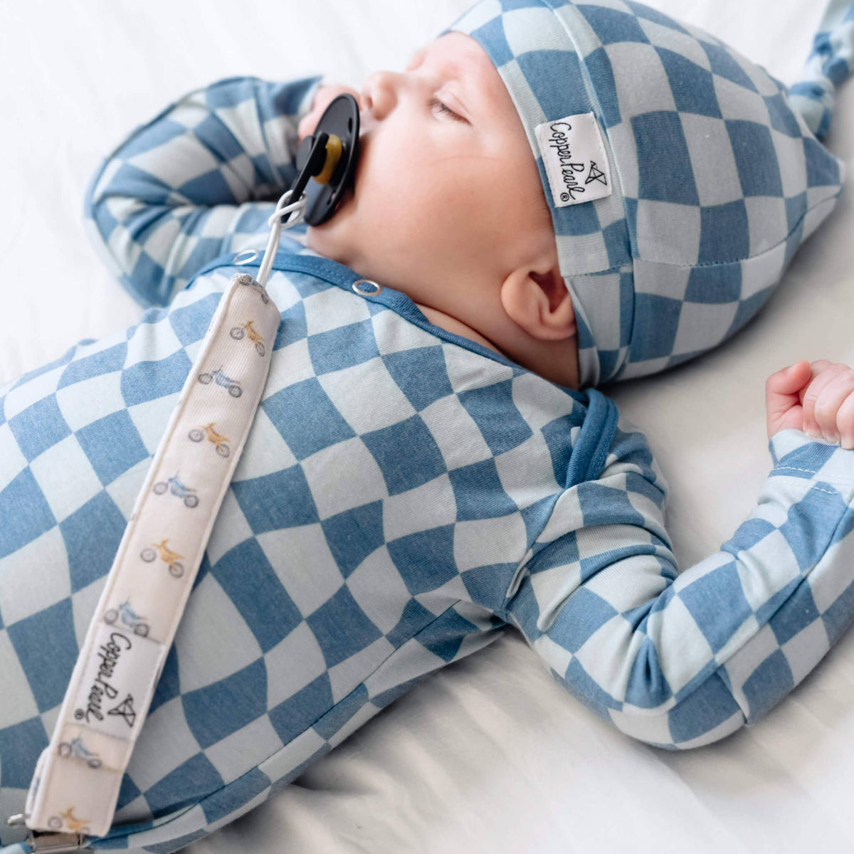 Copper Pearl - Newborn Knotted Gown - Miles