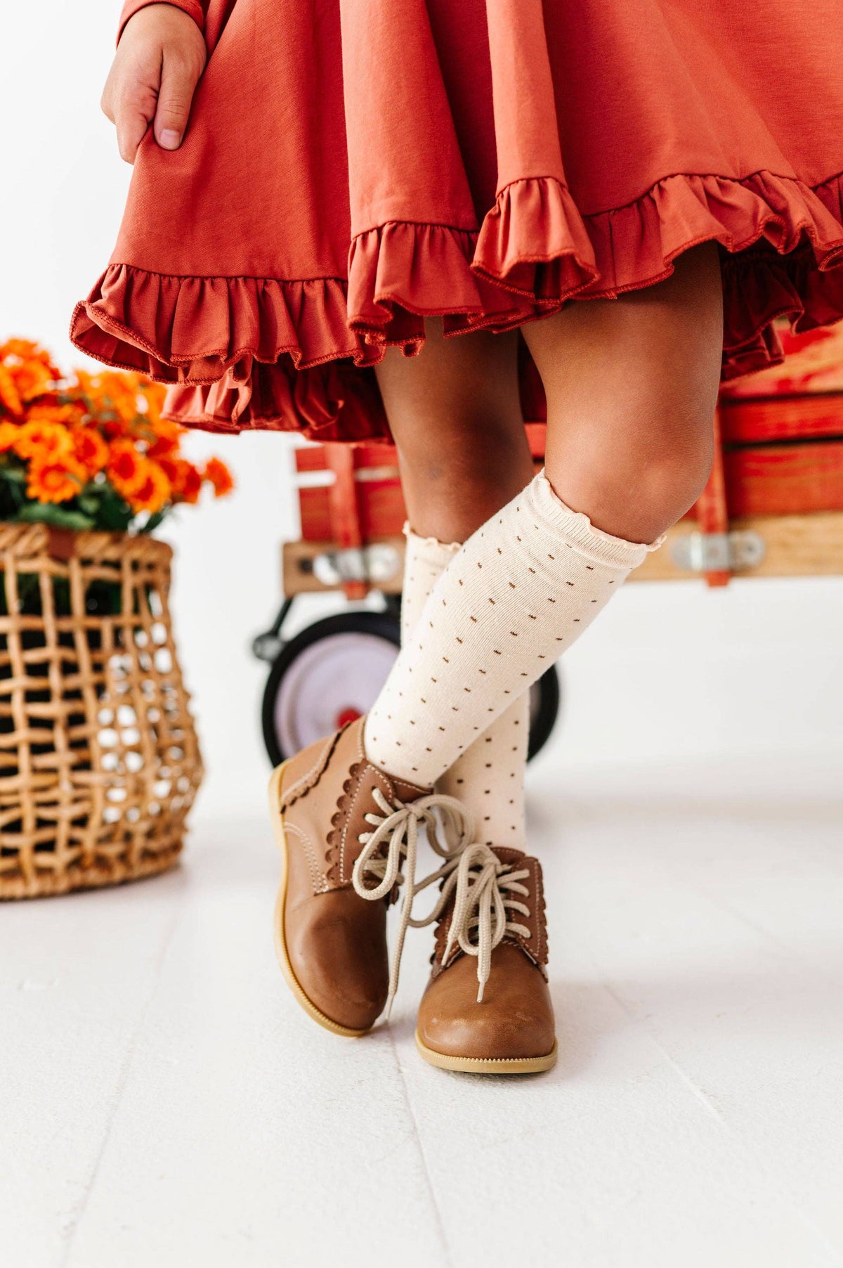 Dottie Knee Socks - Vanilla: 6-18 MONTHS
