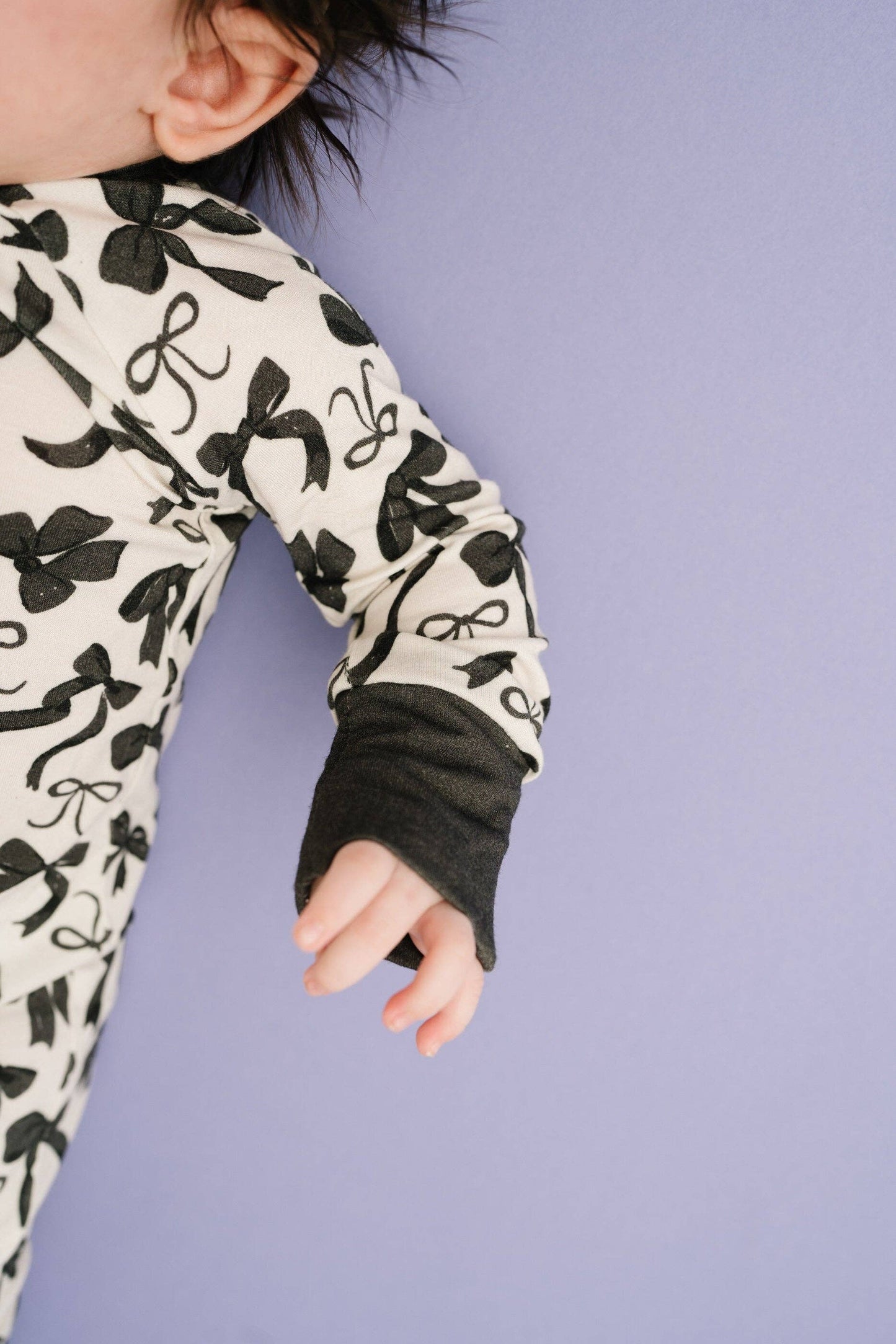 Monochrome Bows Bamboo Sleeper