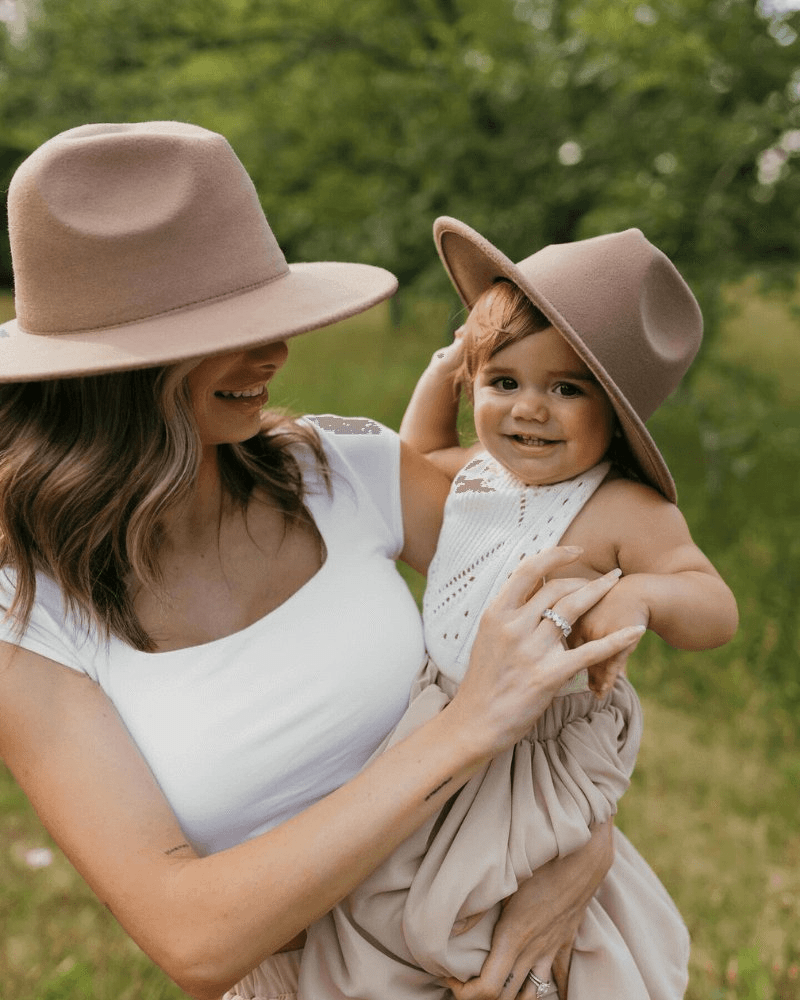Bailey's Blossoms - Bordeaux Flat Brim Mommy & Me Hat - Mocha: Child