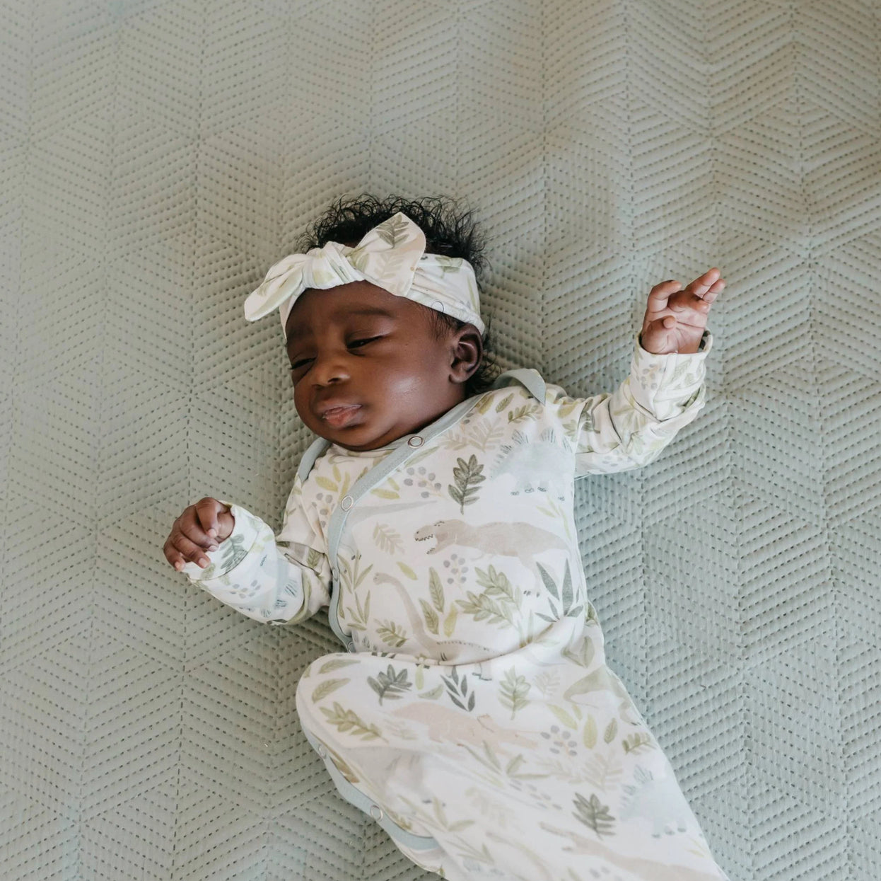 Newborn Knotted Gown - Rex