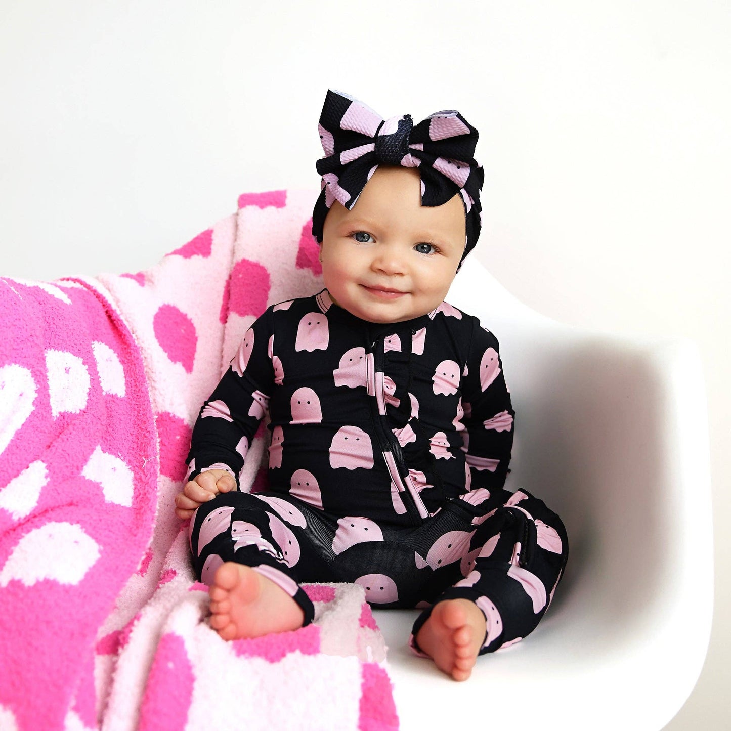 Shade Black Ghost RUFFLE ZIP