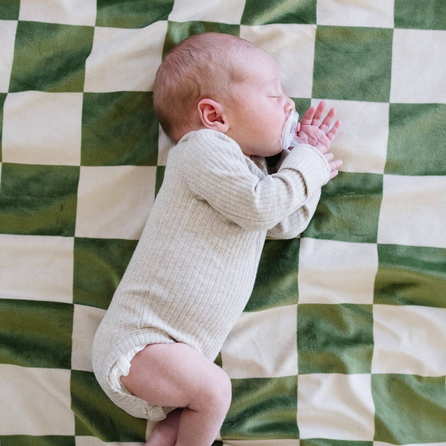 Saranoni - MINKY STRETCH RECEIVING BLANKETS: Secret Garden