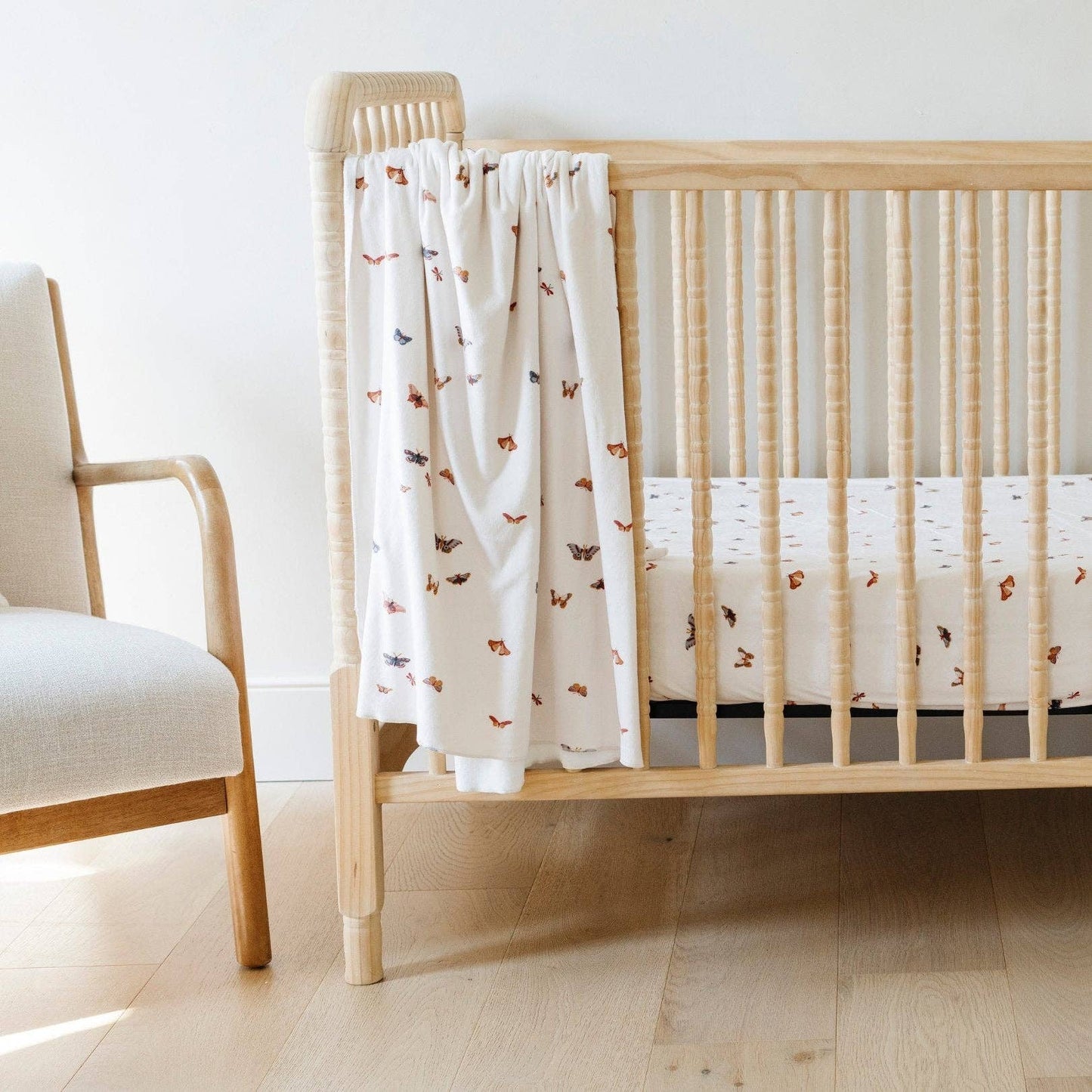 Saranoni - MINKY STRETCH LUXE SWADDLE/BLANKET: Apple