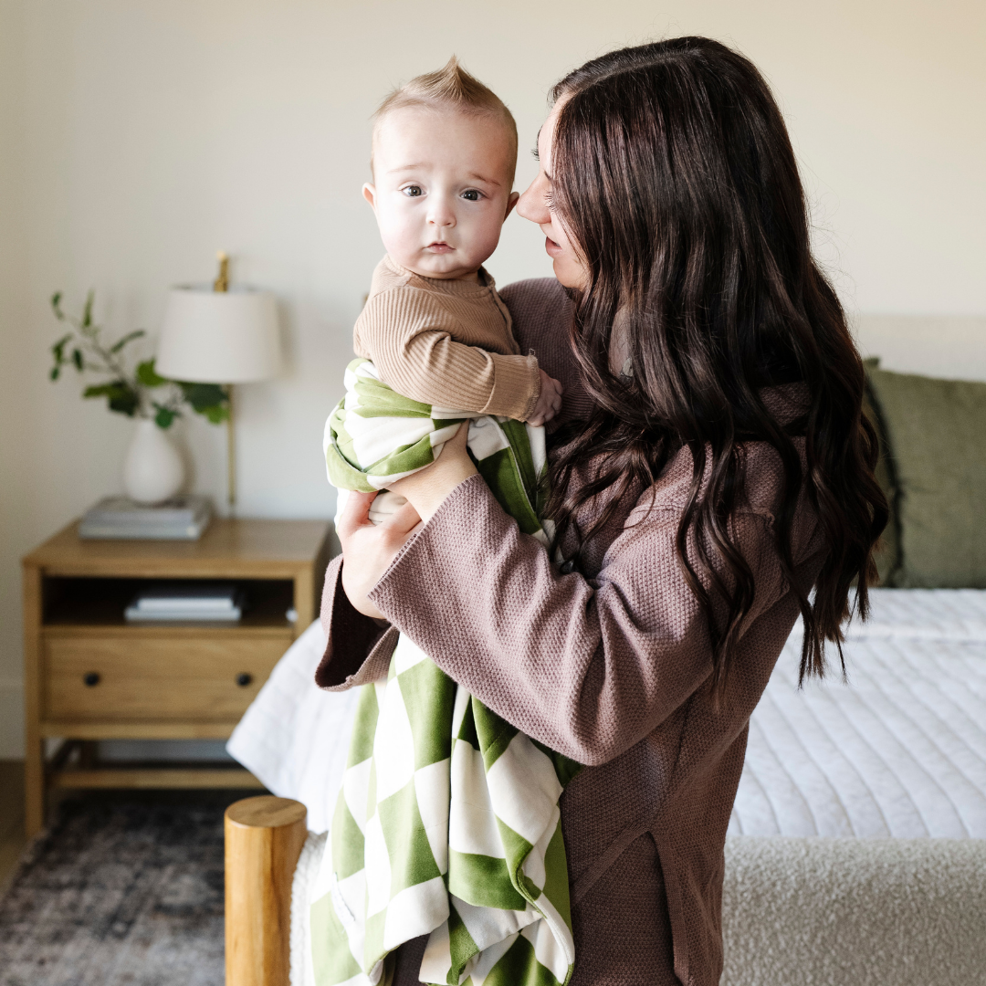Saranoni - MINKY STRETCH RECEIVING BLANKETS: Secret Garden