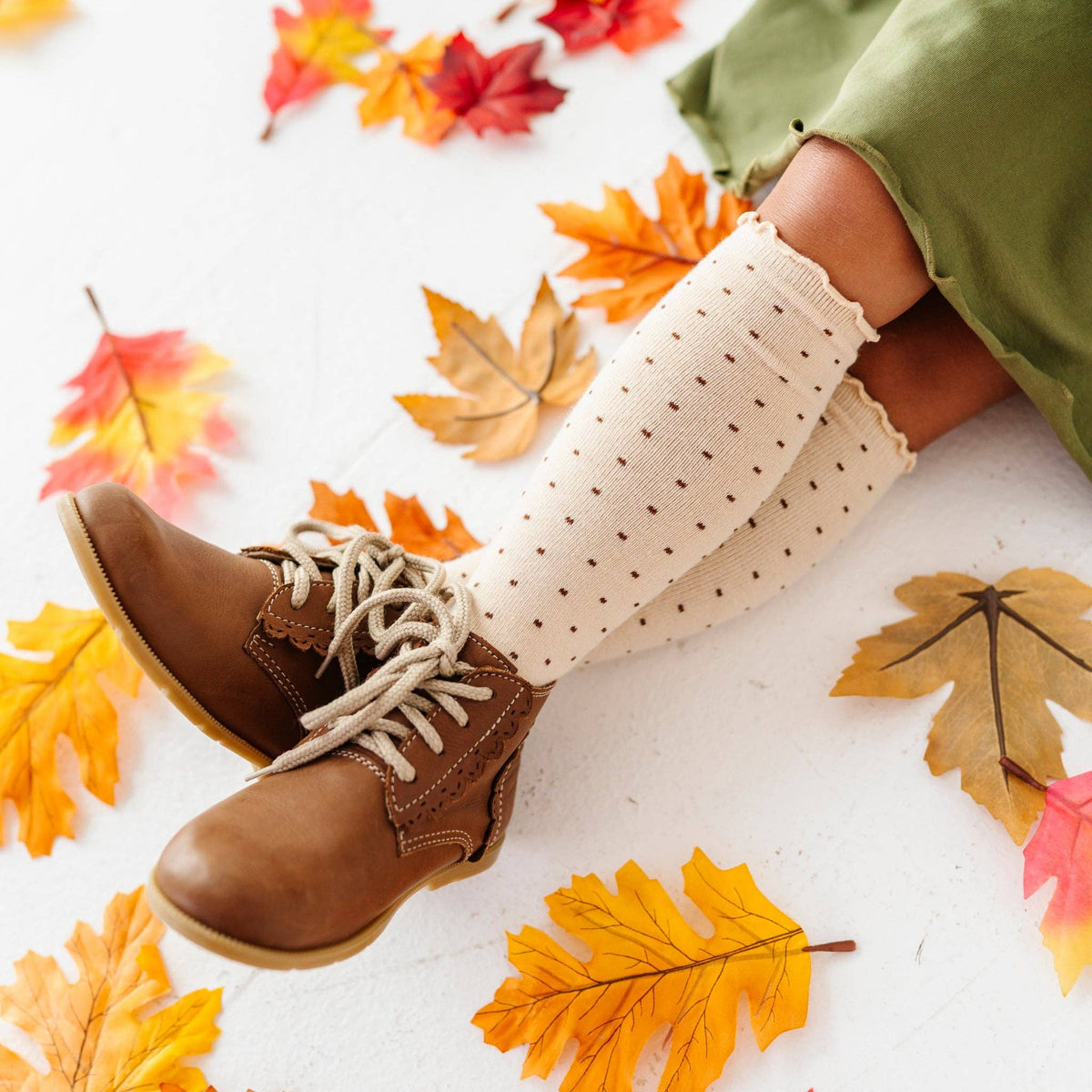 Dottie Knee Socks - Vanilla: 0-6 MONTHS