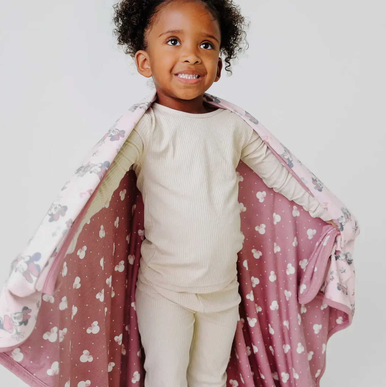 Three-Layer Quilt - Minnie Mouse