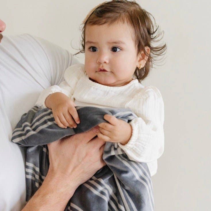 Saranoni - MINKY STRETCH RECEIVING BLANKETS: Florals