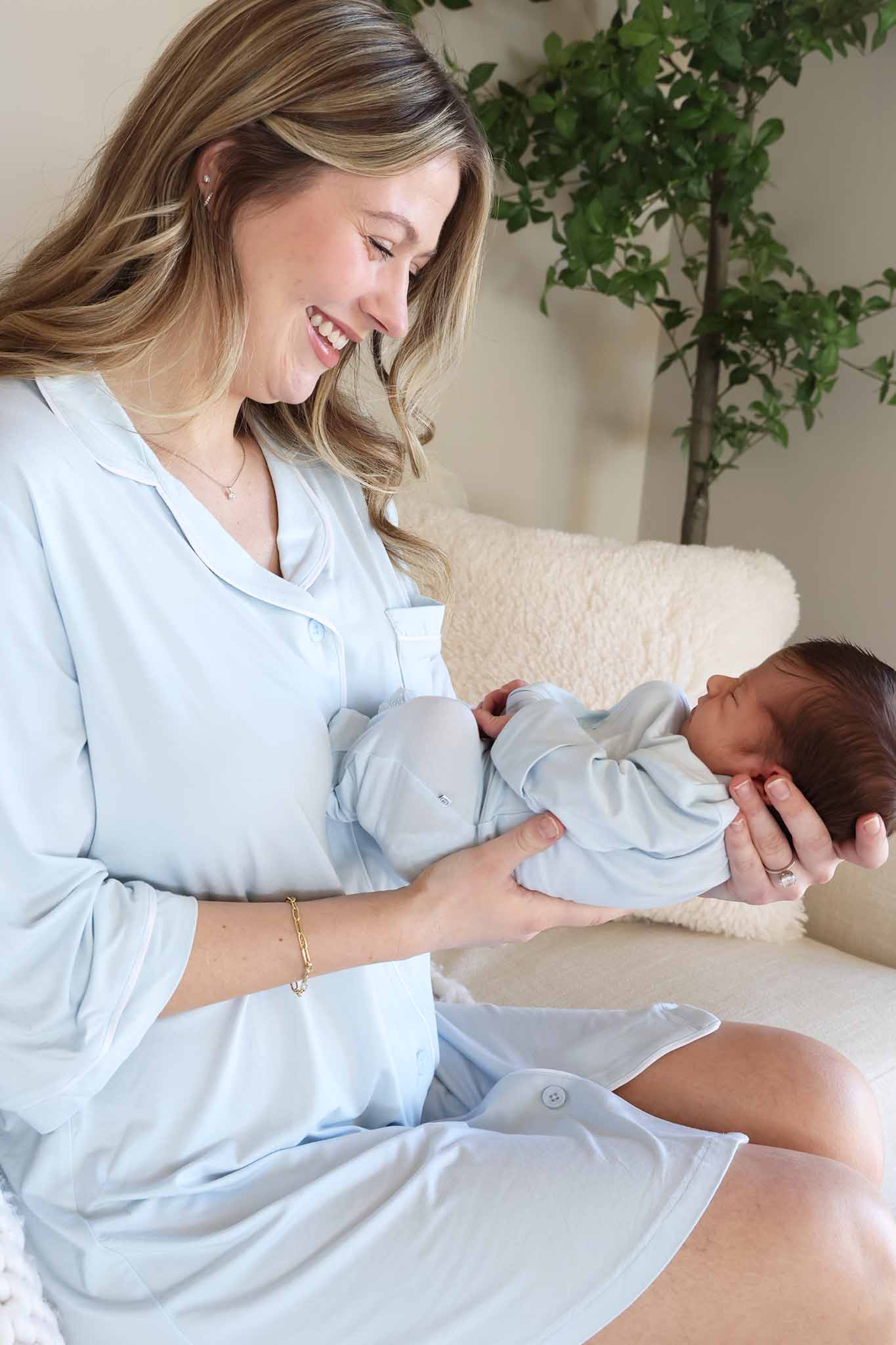 Labor & Delivery Nightgown Baby Blue