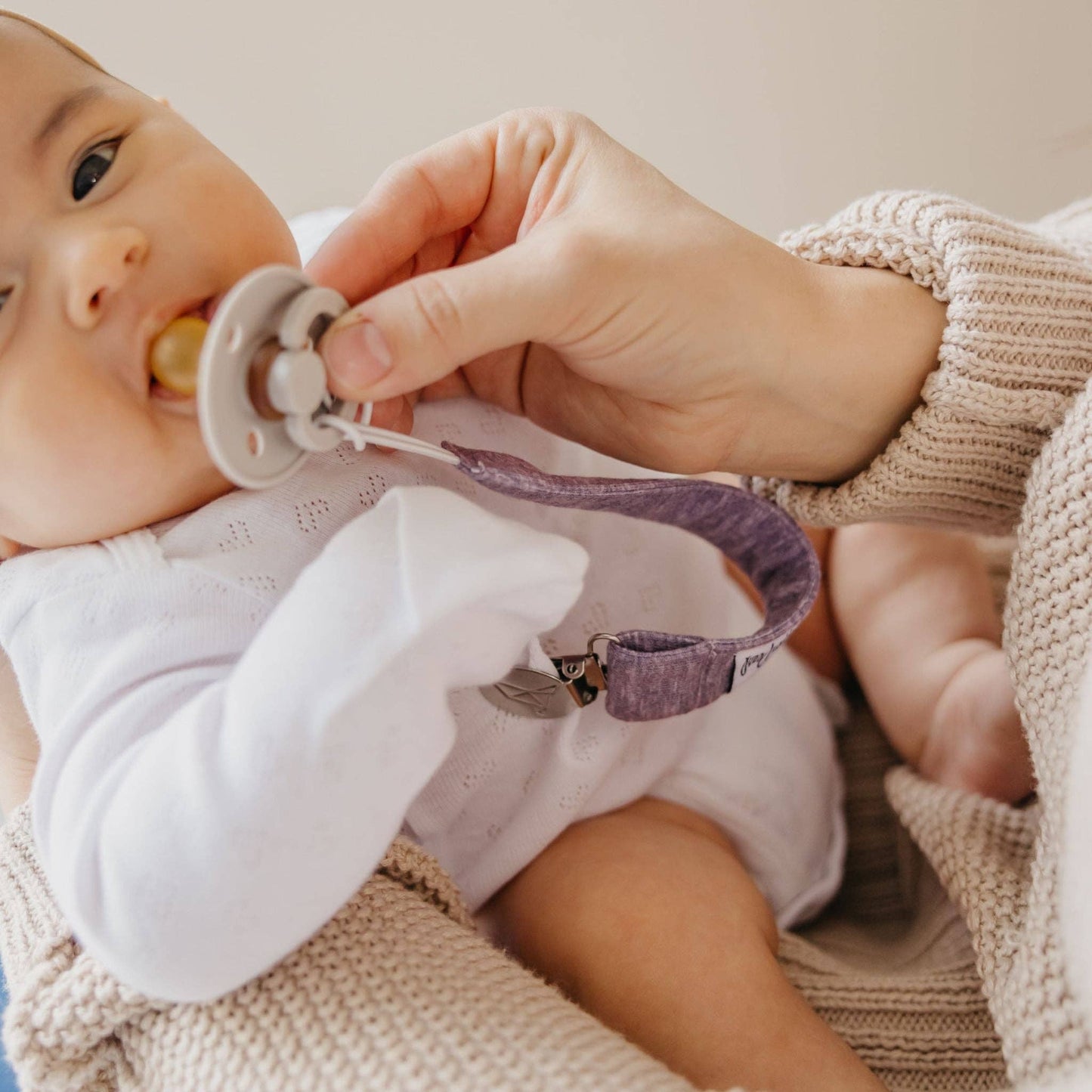 Binky Clips - Lacie