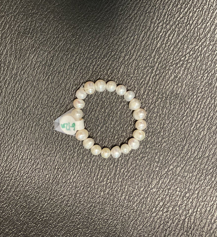 Pearl stretchy bracelet